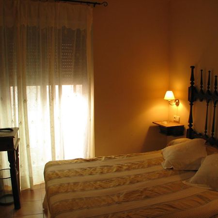 Hotel Don Carlos Caceres Luaran gambar