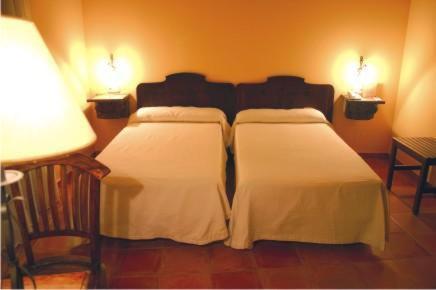 Hotel Don Carlos Caceres Bilik gambar