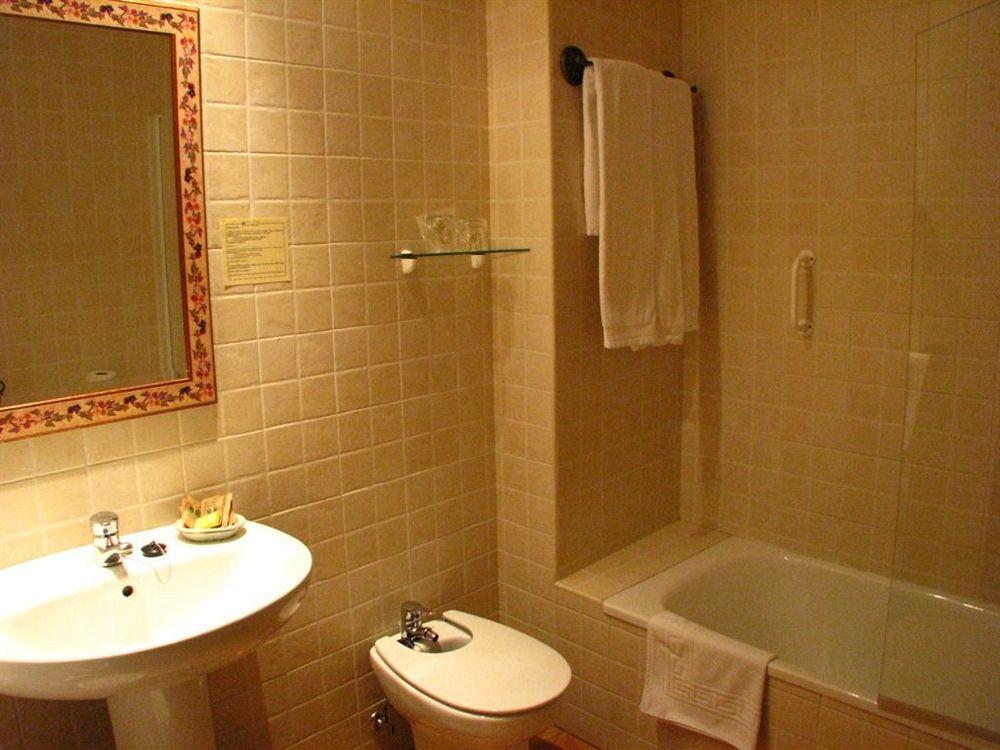 Hotel Don Carlos Caceres Luaran gambar