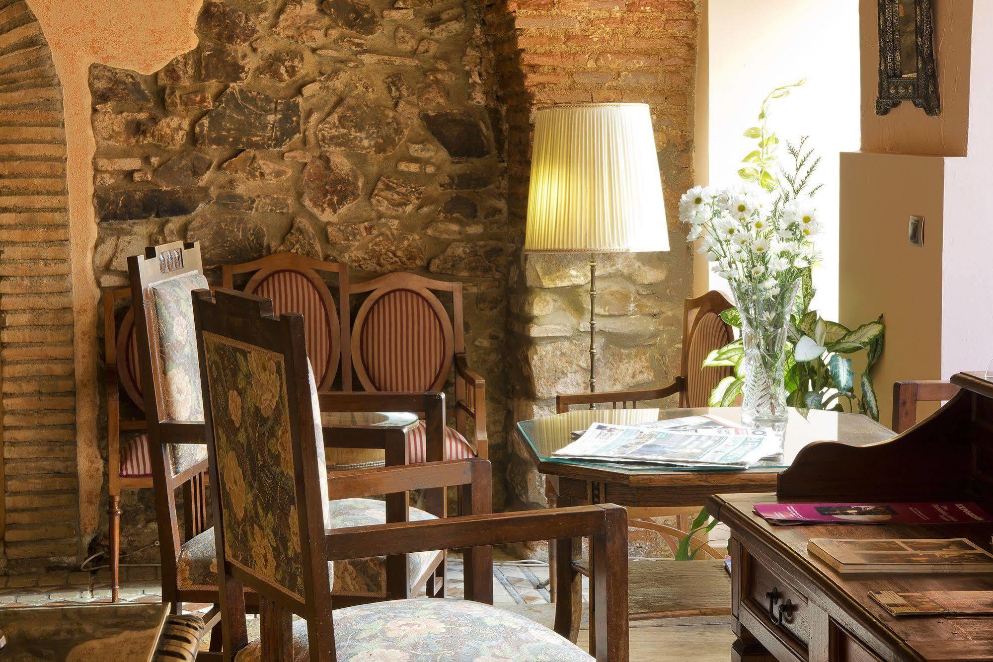 Hotel Don Carlos Caceres Luaran gambar