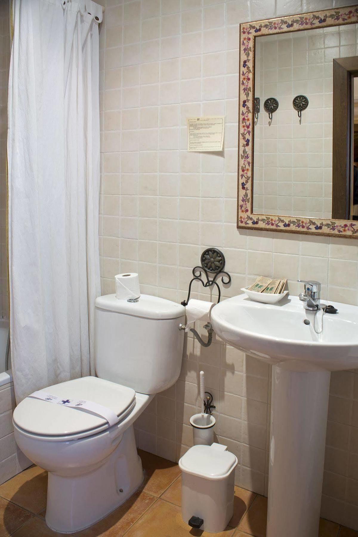Hotel Don Carlos Caceres Luaran gambar