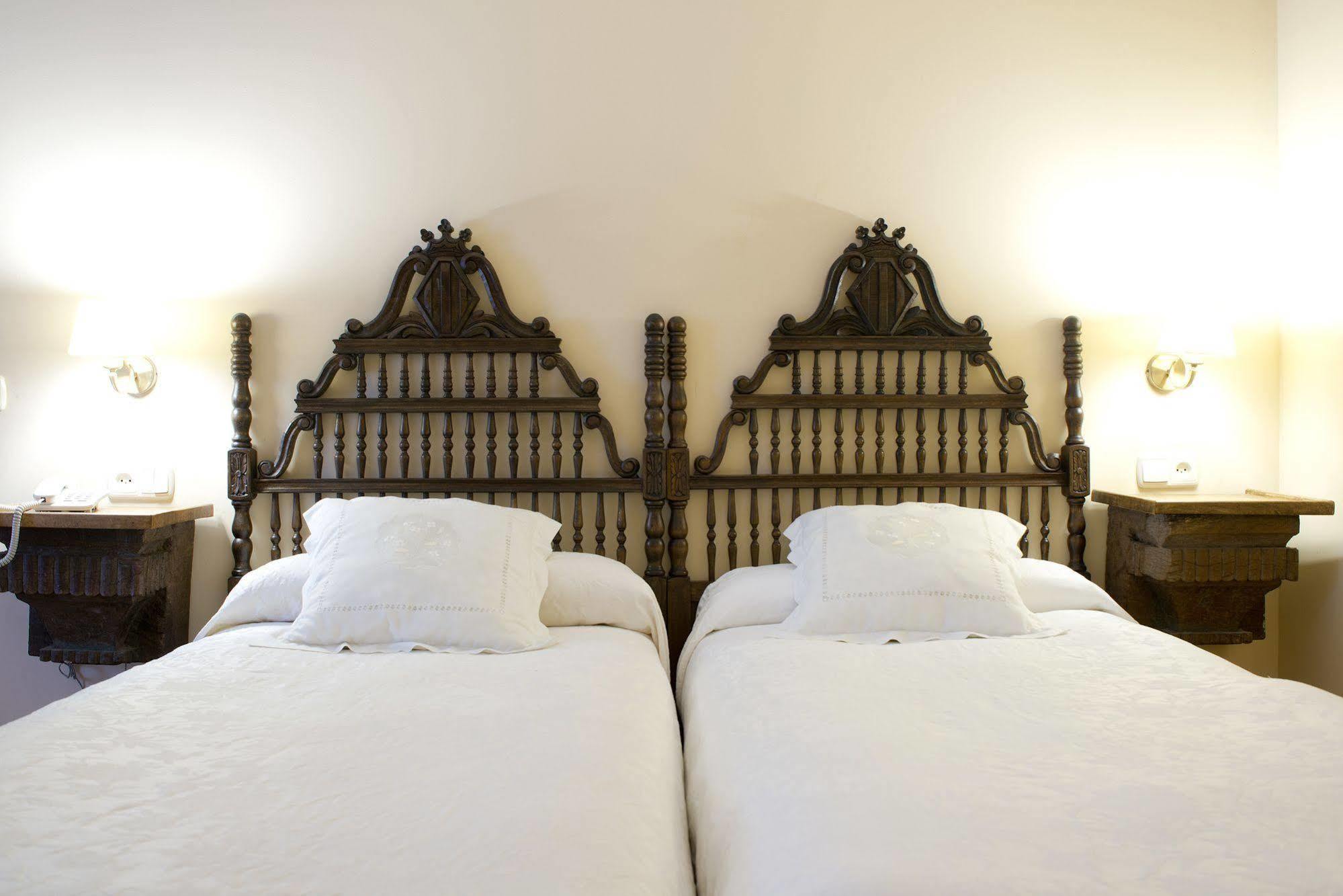Hotel Don Carlos Caceres Luaran gambar